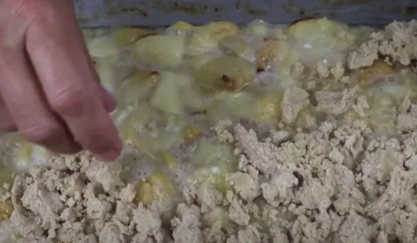 Sprinkle the crumble mixture evenly over the top