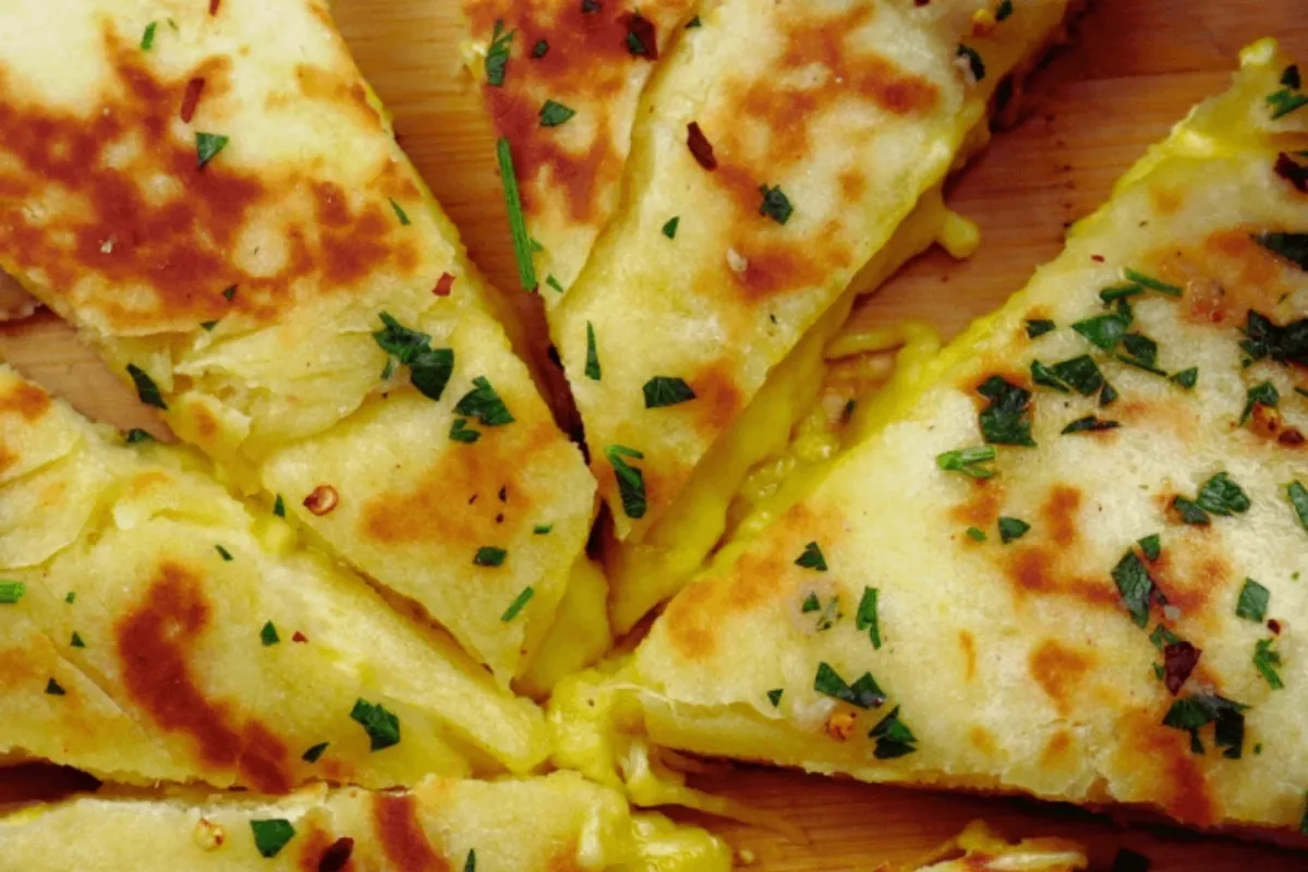 Best Homemade Stuffed Cheese Bread No Yeast, No Oven