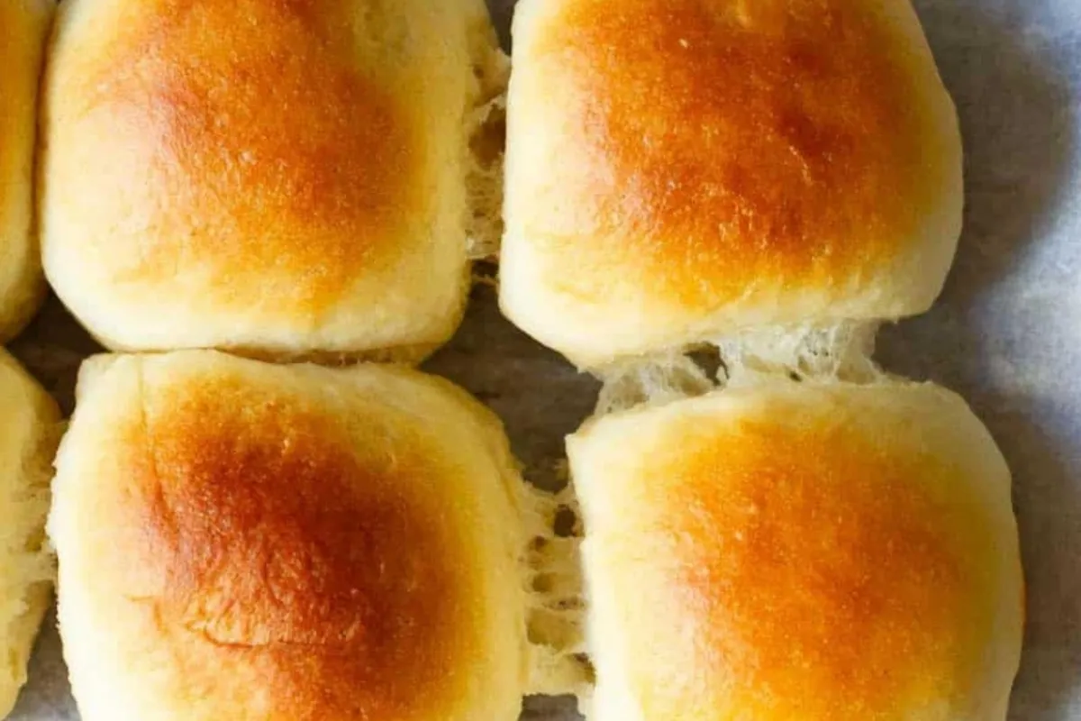 White Bread Rolls with 2 Ingredients