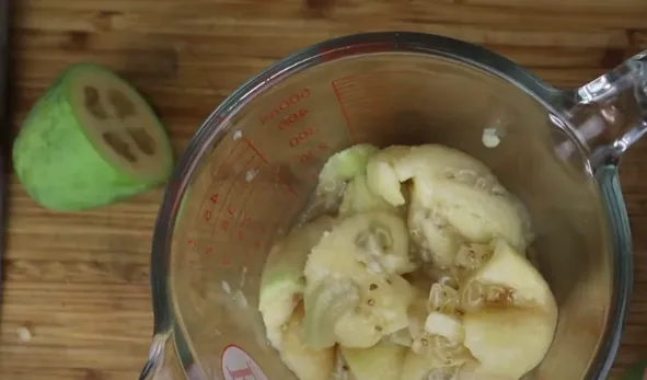 Prepare the Feijoas